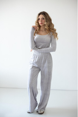 Костюм жіночий